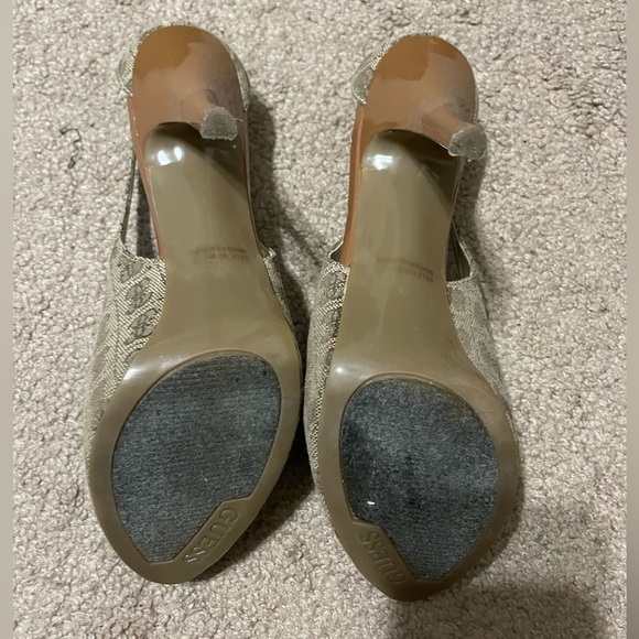GUESS Beige and brown GG high heels size 8M - Picture 6 of 12